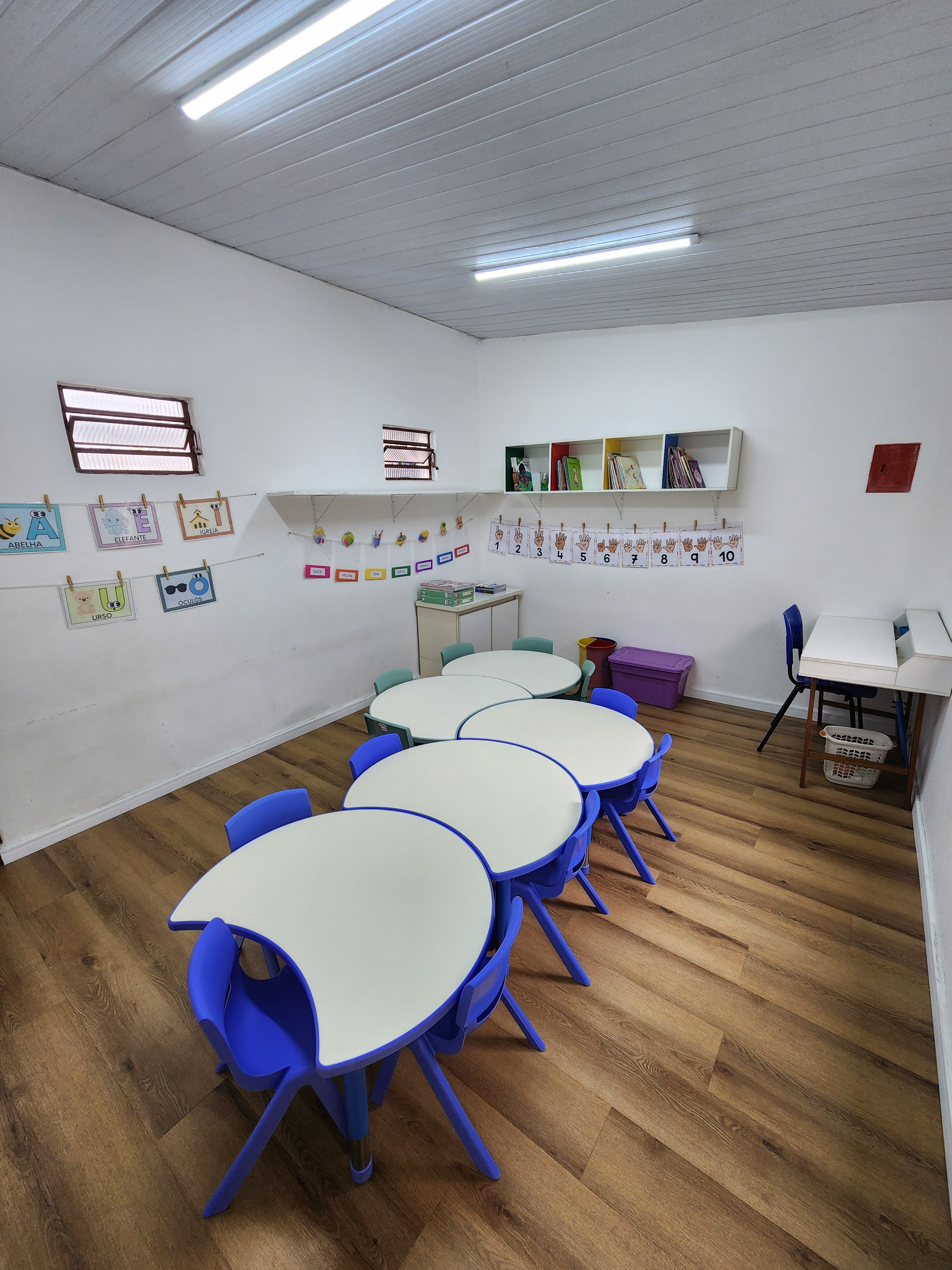 Sala de aula organizada para a Educação Infantil